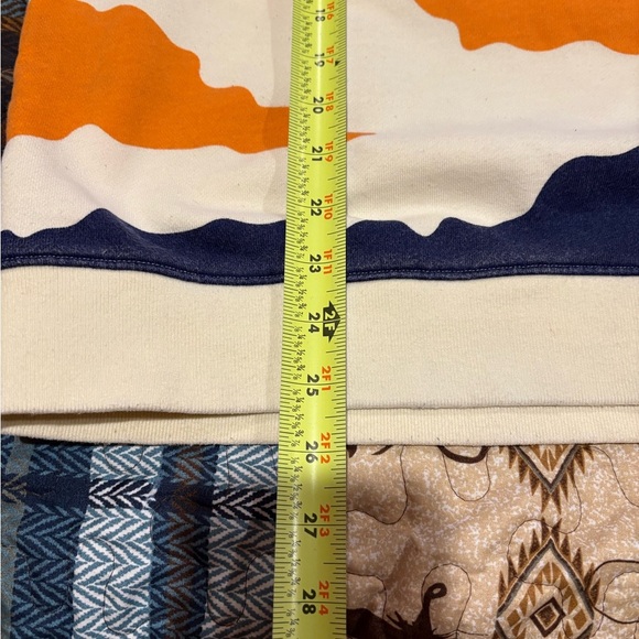 Roku Studio Mens sweatshirt featuring a wolf face size XL unique item - Picture 7 of 13